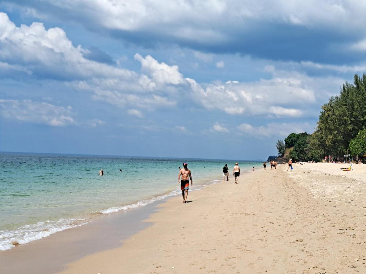 The Blue Gecko Hotel เกาะลันตา ภายนอก รูปภาพ