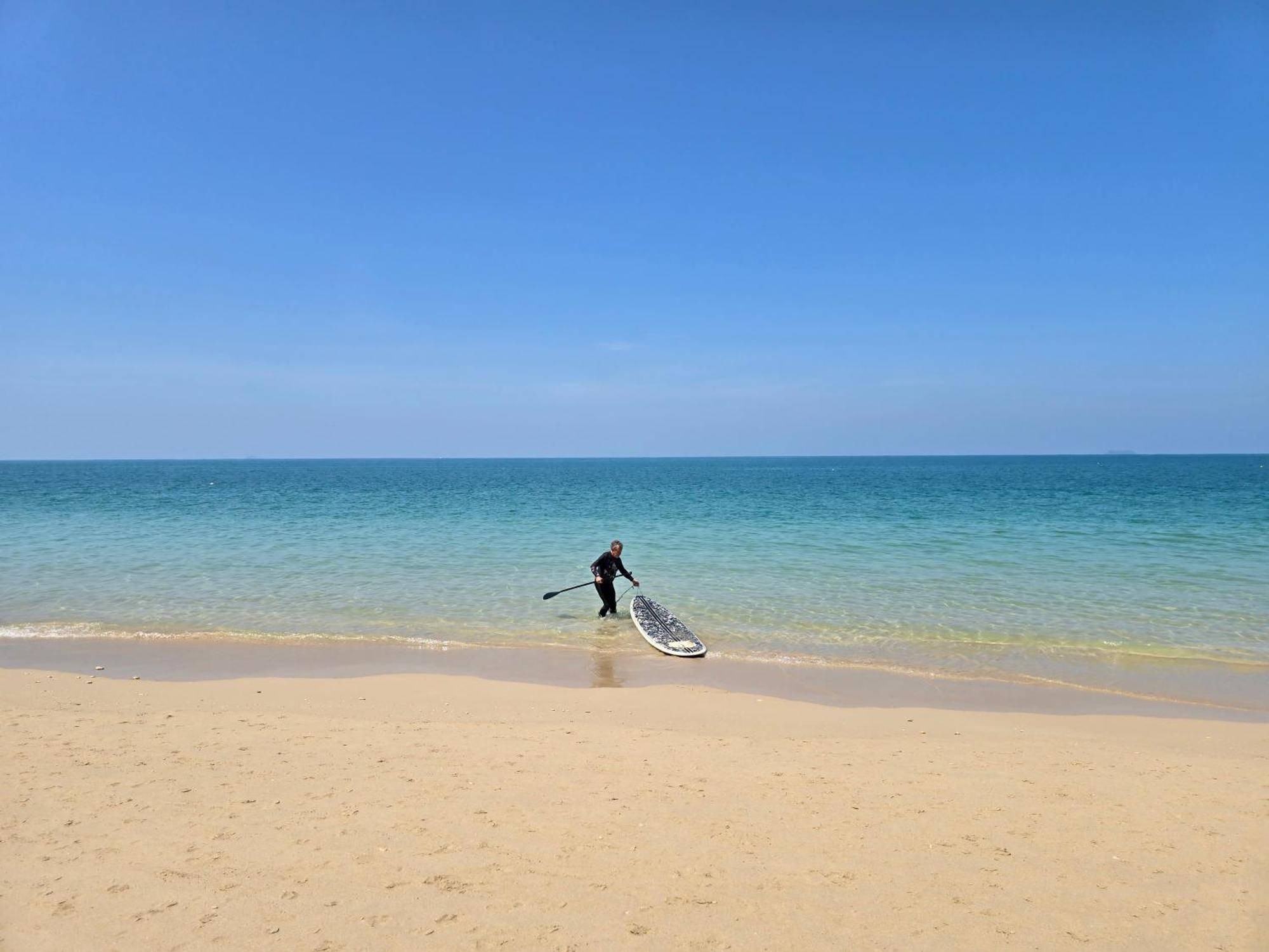 The Blue Gecko Hotel เกาะลันตา ภายนอก รูปภาพ