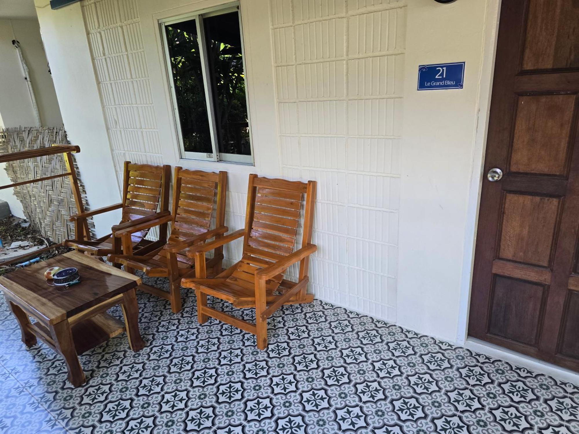 The Blue Gecko Hotel เกาะลันตา ภายนอก รูปภาพ