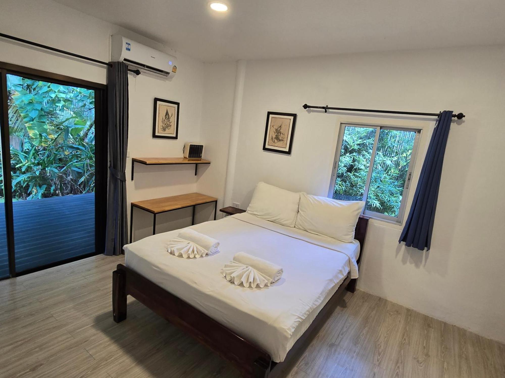 The Blue Gecko Hotel เกาะลันตา ภายนอก รูปภาพ