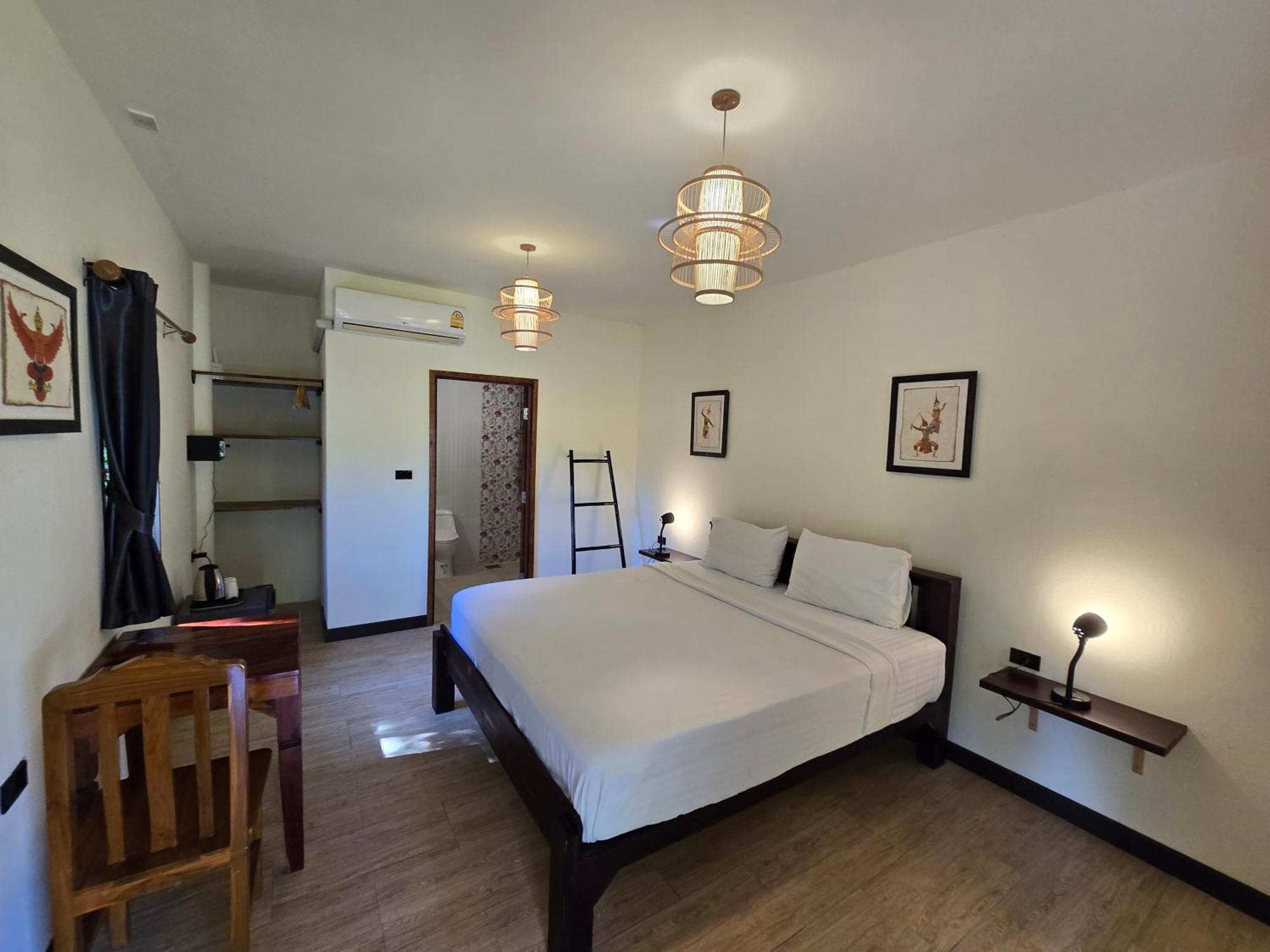 The Blue Gecko Hotel เกาะลันตา ภายนอก รูปภาพ