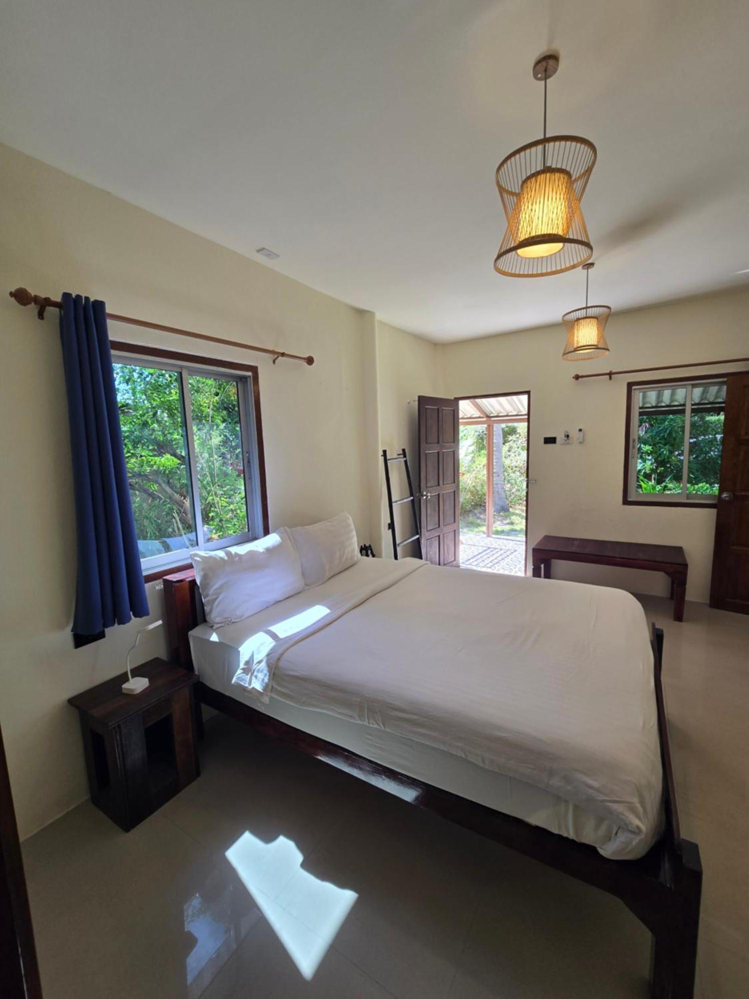 The Blue Gecko Hotel เกาะลันตา ภายนอก รูปภาพ
