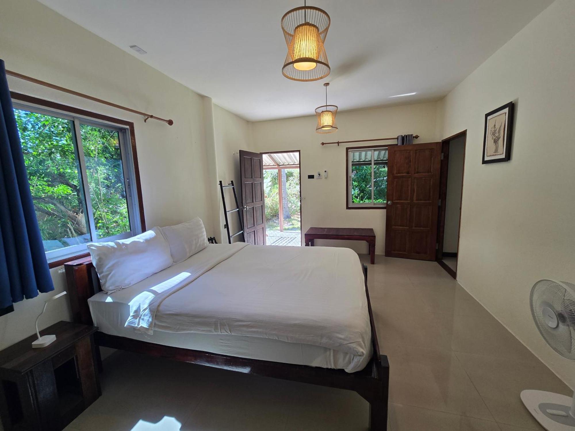 The Blue Gecko Hotel เกาะลันตา ภายนอก รูปภาพ